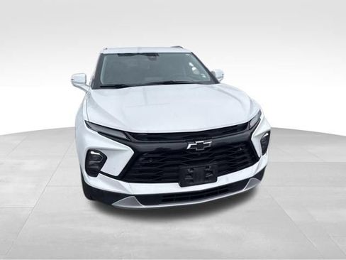 Used 2023 Chevrolet Blazer LT w/ Sound & Technology Package AWD/4WD image 5