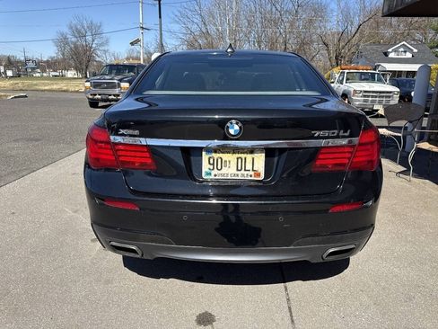 Used 2013 BMW 750Li xDrive AWD/4WD image 19