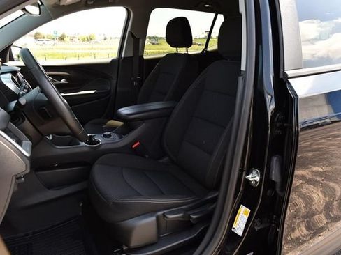 Used 2024 GMC Terrain SLE AWD/4WD image 19