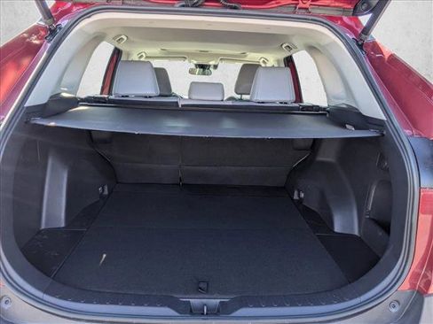 Used 2021 Toyota RAV4 XLE Premium image 18