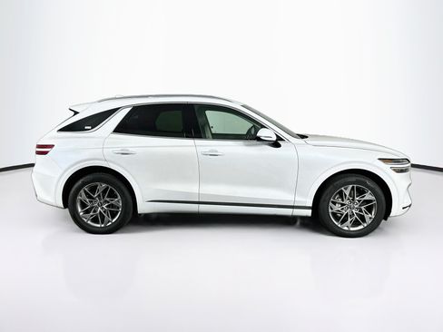 Used 2025 Genesis GV70 2.5T AWD/4WD image 10
