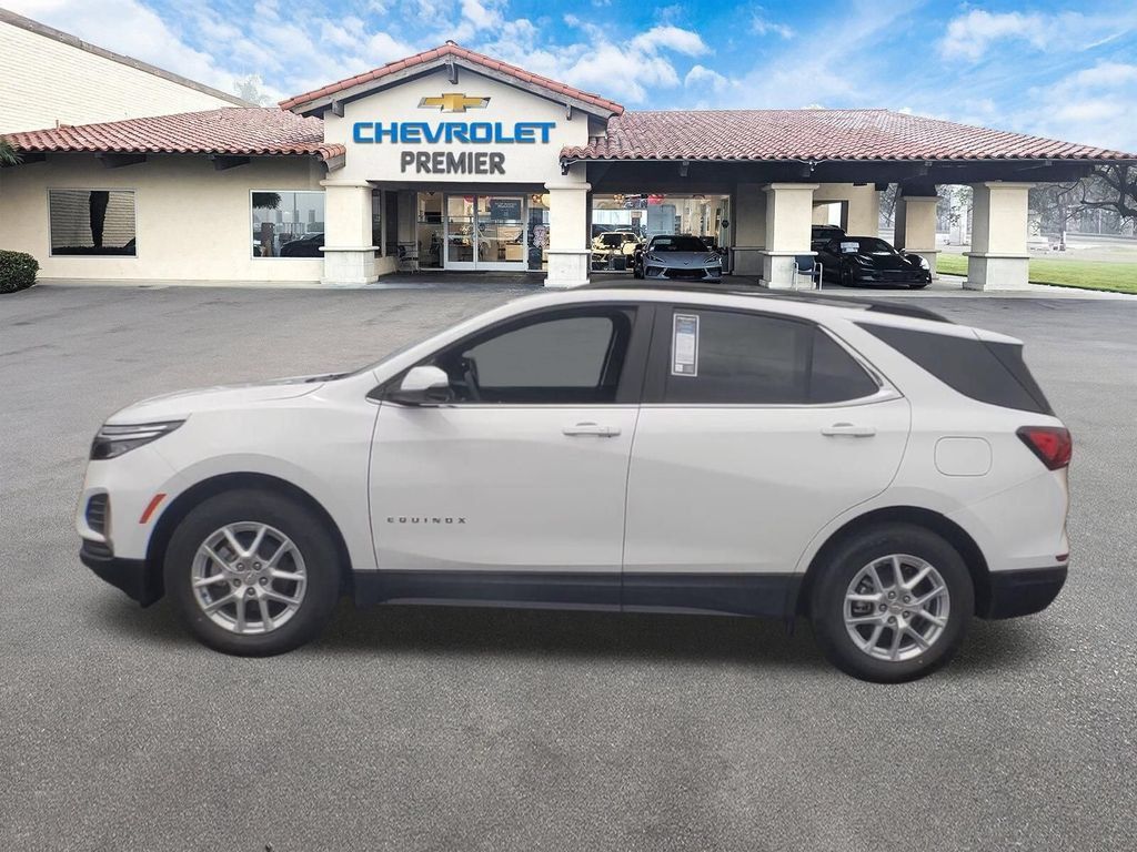 Used 2023 Chevrolet Equinox LT FWD image 5