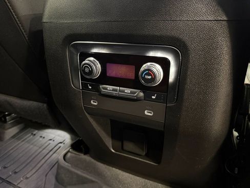 Used 2023 GMC Yukon XL AT4 w/ Max Trailering Package image 18