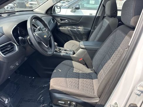 Certified 2022 Chevrolet Equinox LT FWD image 10