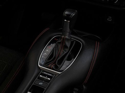 Used 2025 Honda HR-V Sport image 24