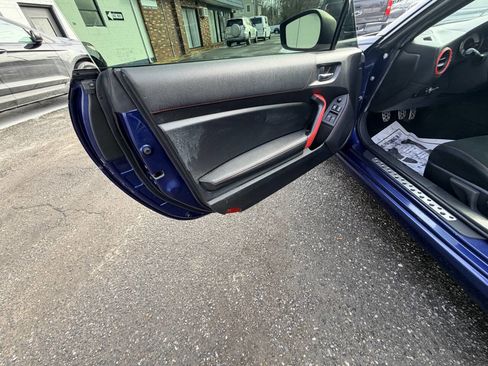 Used 2015 Scion FR-S Base 2dr Coupe 6M image 33