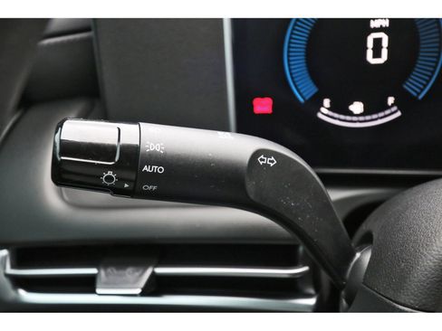 Certified 2025 Hyundai Santa Cruz SE image 19