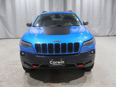 Used 2019 Jeep Cherokee Trailhawk AWD/4WD image 8