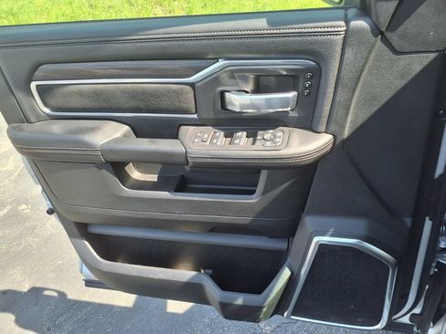 Used 2026 RAM 2500 Laramie AWD/4WD image 16