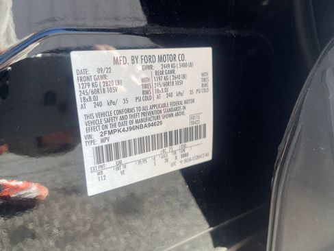 Used 2022 Ford Edge SEL image 29