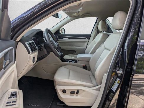 Used 2022 Volkswagen Atlas SE image 19