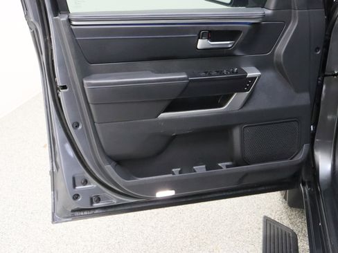 Used 2024 Toyota Tundra Platinum AWD/4WD image 12