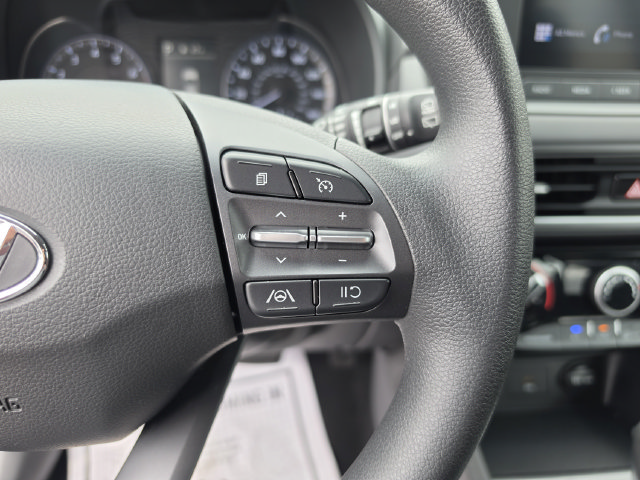 Used 2022 Hyundai Kona SEL FWD image 36