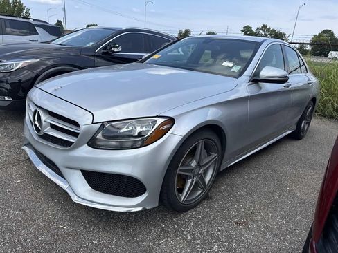 Used 2016 Mercedes-Benz C 300 Sedan image 3