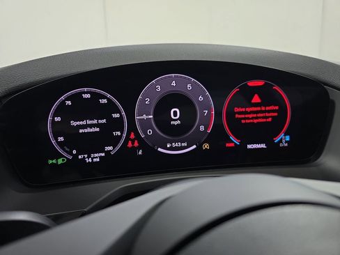 Certified 2025 Porsche Panamera RWD image 15