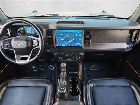 Used 2024 Ford Bronco Badlands AWD/4WD image 18