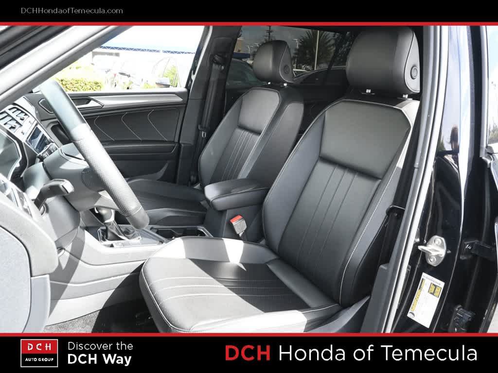 Used 2024 Volkswagen Tiguan SE R-Line FWD image 18