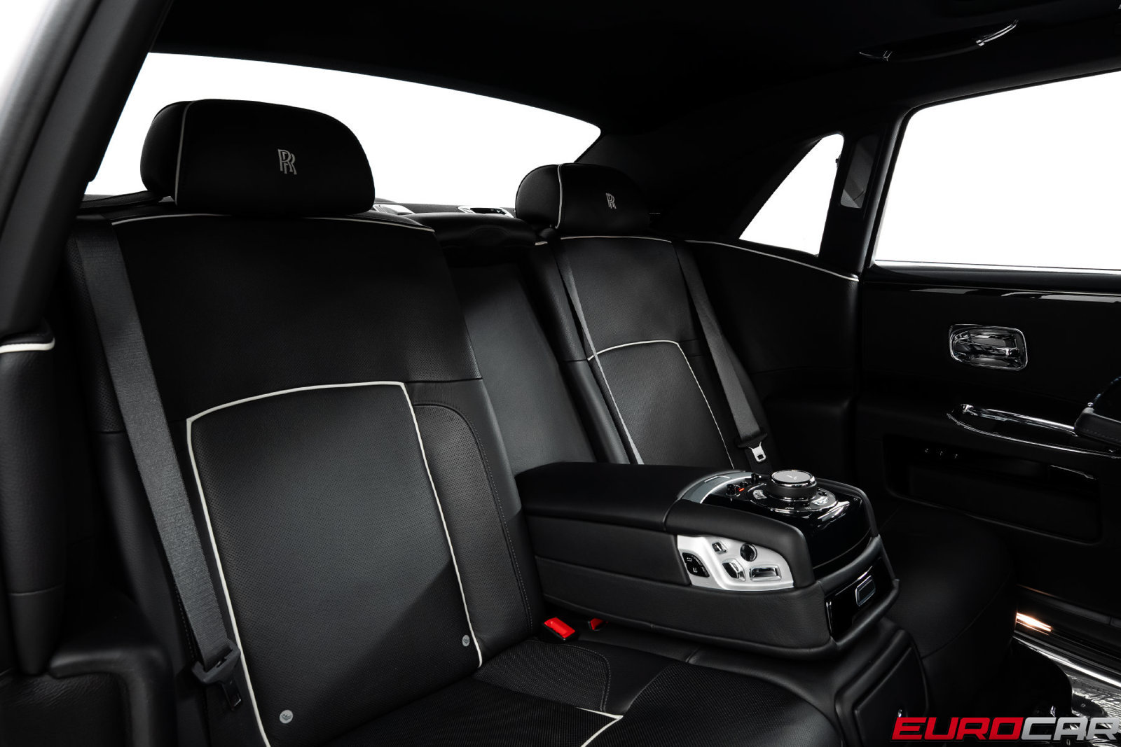 Used 2014 Rolls-Royce Ghost RWD image 39