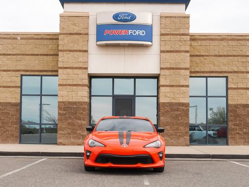 Used 2017 Toyota 86 860 Special Edition image 3