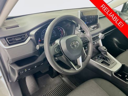 Used 2023 Toyota RAV4 XLE w/ Convenience Package FWD image 9