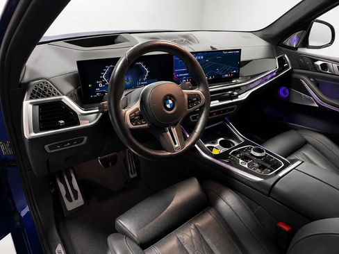 Used 2025 BMW X7 M60i AWD/4WD image 11