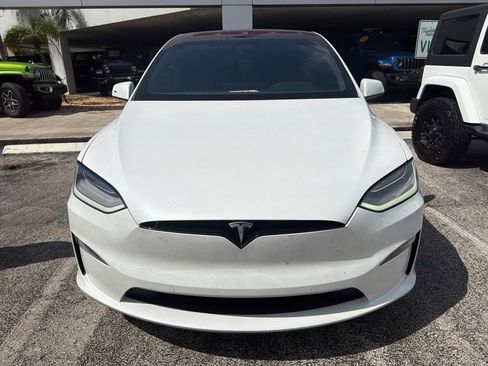 Used 2022 Tesla Model X AWD/4WD image 2