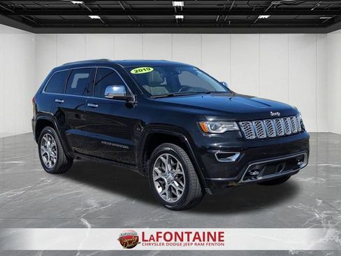 Used 2019 Jeep Grand Cherokee Overland AWD/4WD image 7