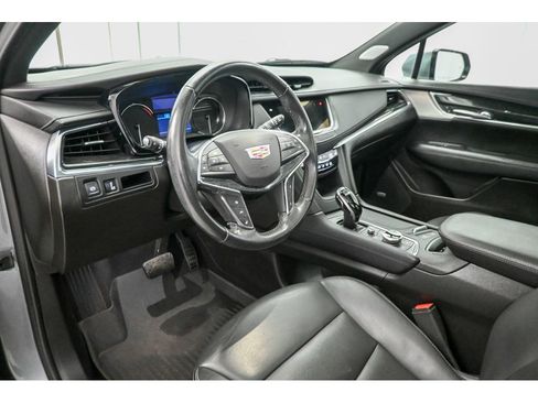 Used 2022 Cadillac XT5 Premium Luxury image 9