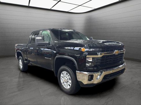 New 2026 Chevrolet Silverado 3500 LT w/ All Star Edition image 7