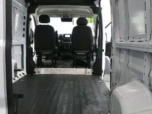 Used 2025 RAM ProMaster 2500 w/ Convenience Group FWD image 12