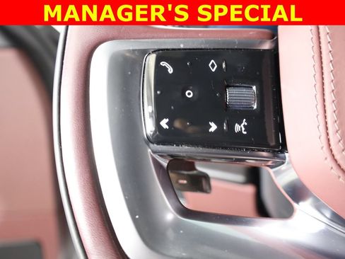 Used 2025 Land Rover Range Rover SE AWD/4WD image 13