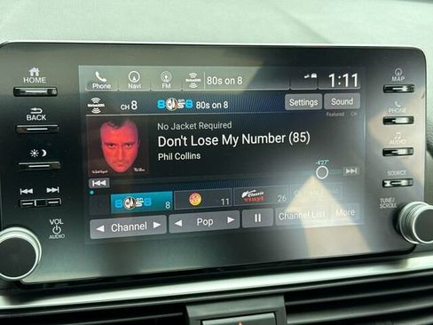 Used 2018 Honda Accord Touring image 22
