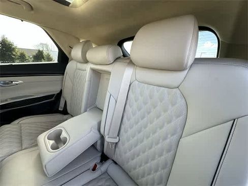 Used 2023 Genesis GV70 3.5T Sport w/ Sport Prestige Package image 18