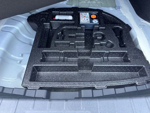 New 2026 Nissan Sentra SL FWD image 18