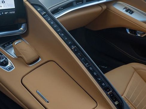 Used 2023 Chevrolet Corvette Stingray Premium Cpe w/ Z51 Performance Package image 16