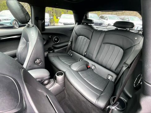 Used 2019 MINI Cooper S image 21