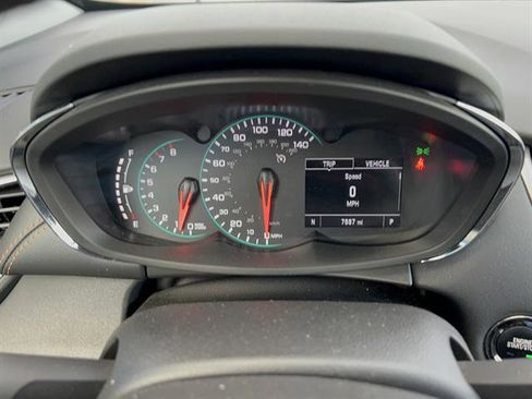 Used 2022 Chevrolet Trax LT w/ LT Convenience Package image 21