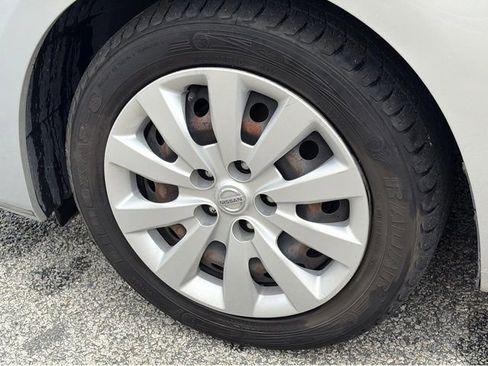 Used 2019 Nissan Sentra S FWD image 15