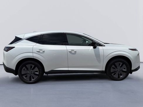 Used 2025 Nissan Murano SL AWD/4WD image 2