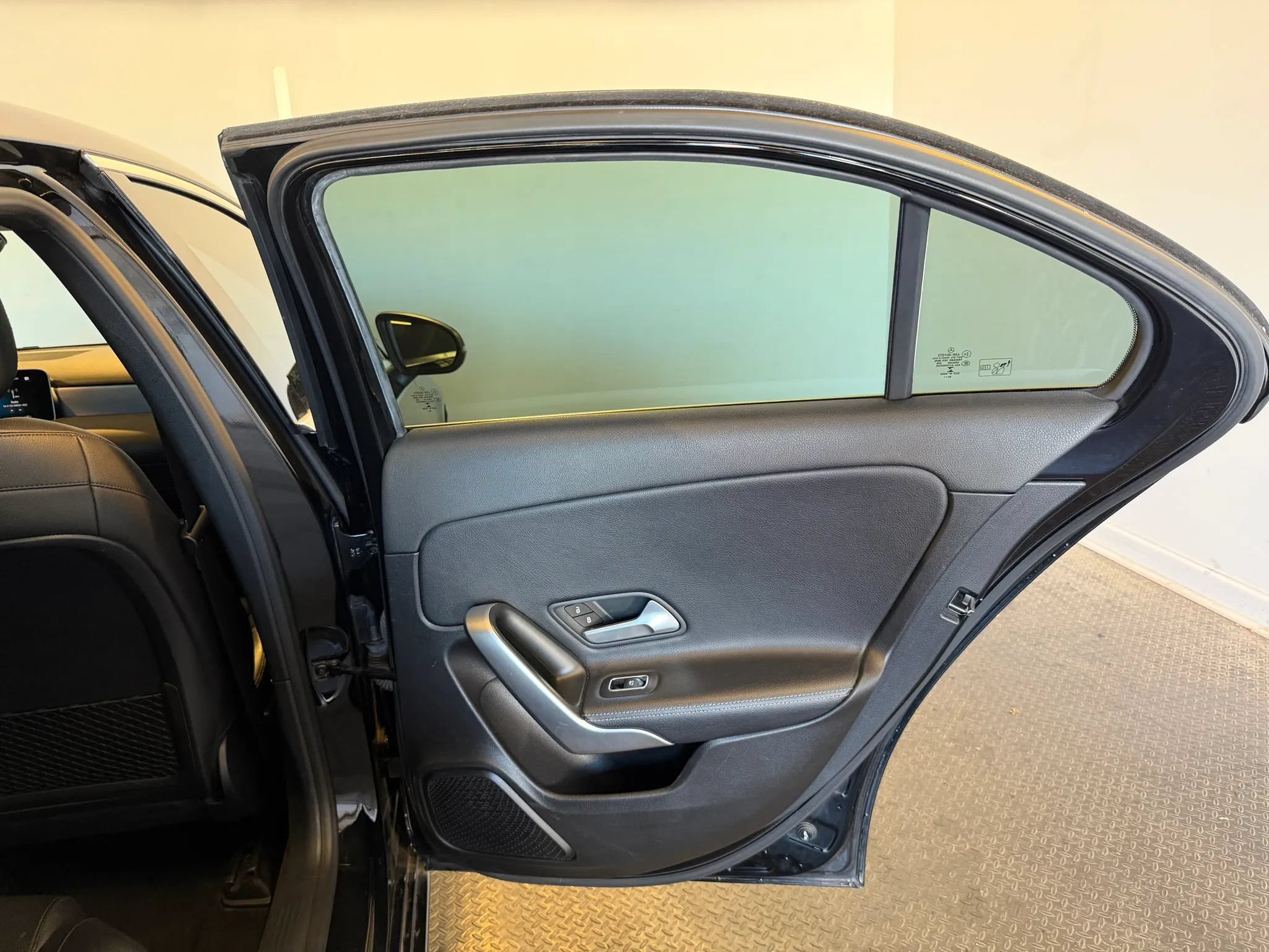 Used 2019 Mercedes-Benz A 220 4MATIC image 31