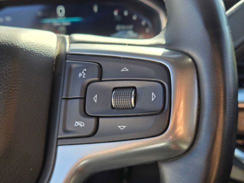 Used 2023 Chevrolet Silverado 1500 LT AWD/4WD image 29