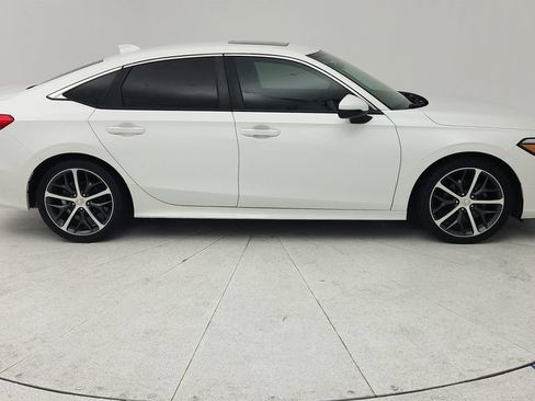 Used 2023 Honda Civic Touring image 8