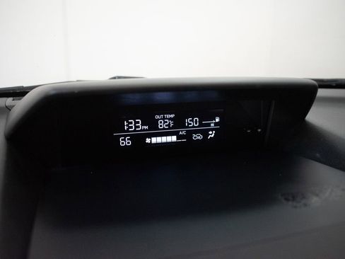 Used 2021 Subaru Crosstrek 2.0i Premium w/ Popular Package #2 image 14