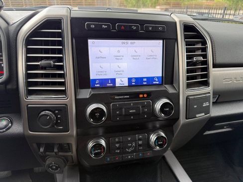 Used 2021 Ford F450 Platinum w/ FX4 Off-Road Package image 10