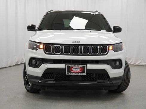 Certified 2023 Jeep Compass Limited image 8