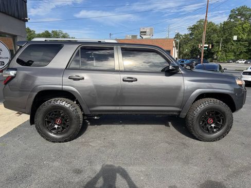 Used 2015 Toyota 4Runner Limited RWD image 8