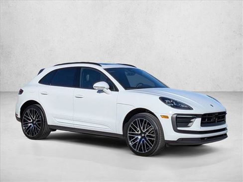 Used 2025 Porsche Macan Turbo image 7
