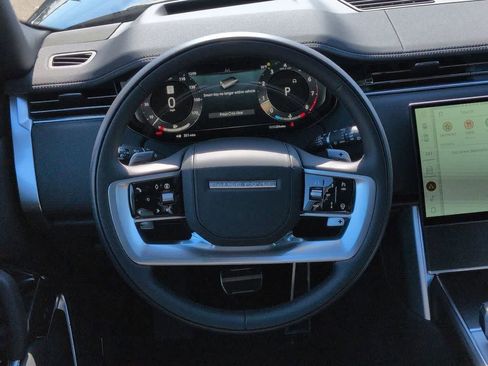 New 2026 Land Rover Range Rover Long Wheelbase SE image 25