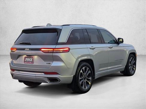 Used 2022 Jeep Grand Cherokee Overland image 5