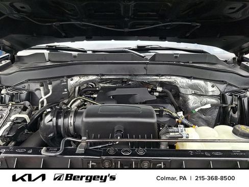 Used 2020 Ford Explorer XLT w/ Equipment Group 202A AWD/4WD image 30